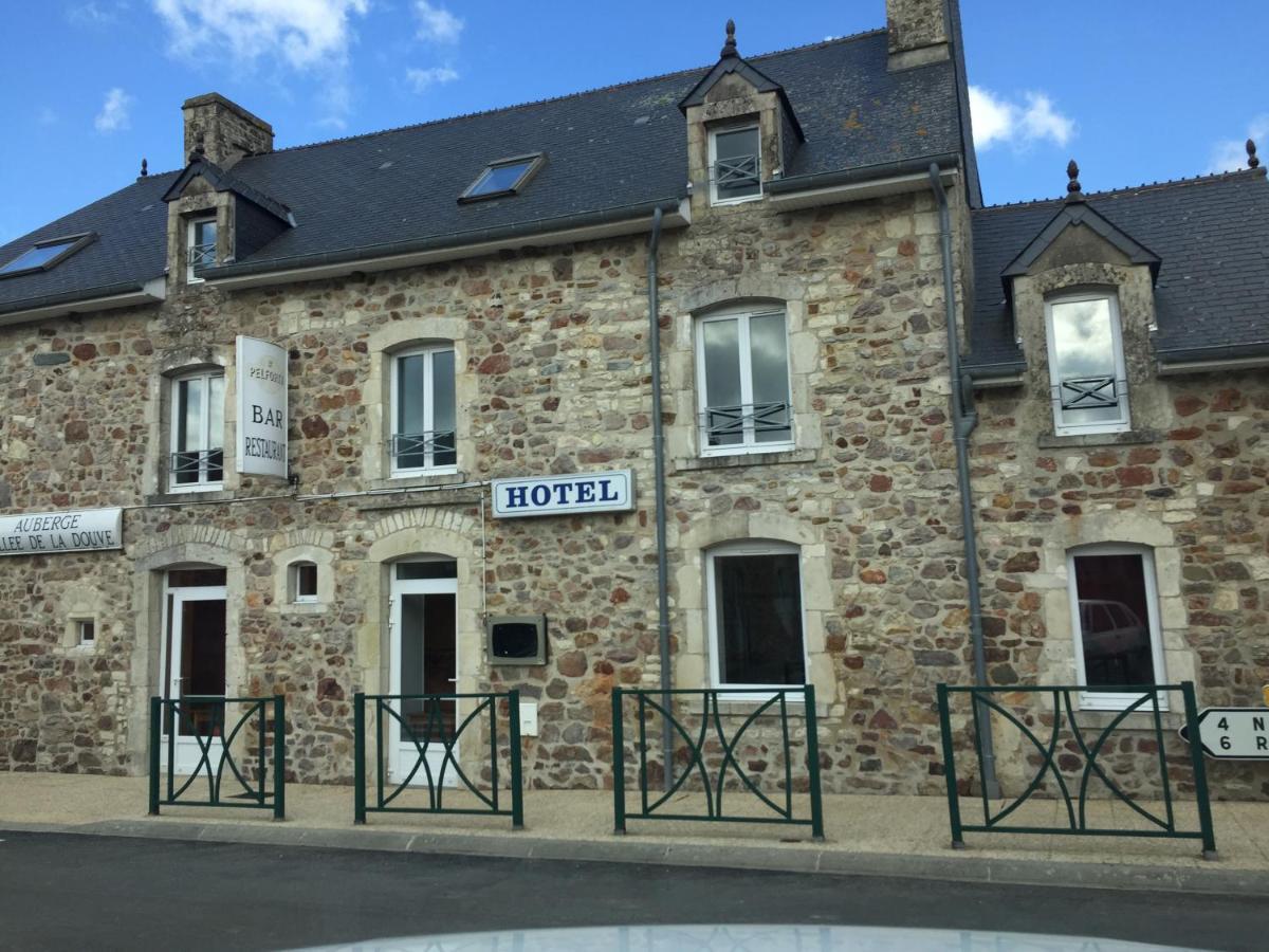 Auberge Vallee De La Douve L'Etang-Bertrand Экстерьер фото